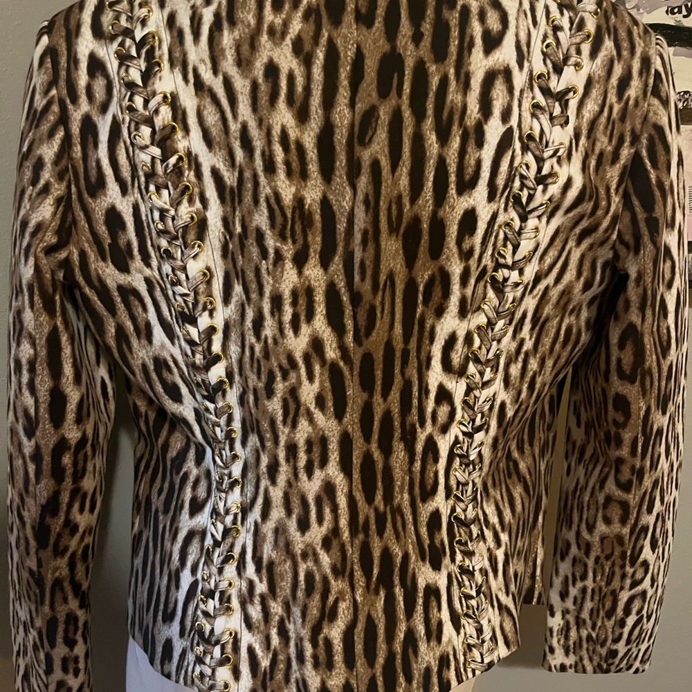 Animal print NWOT Michael Kors jacket with gold embellishments - Picture 4 of 5